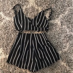 black and white striped set